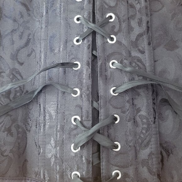 Floral Gothic Underbust Corset - Picture 5 of 6